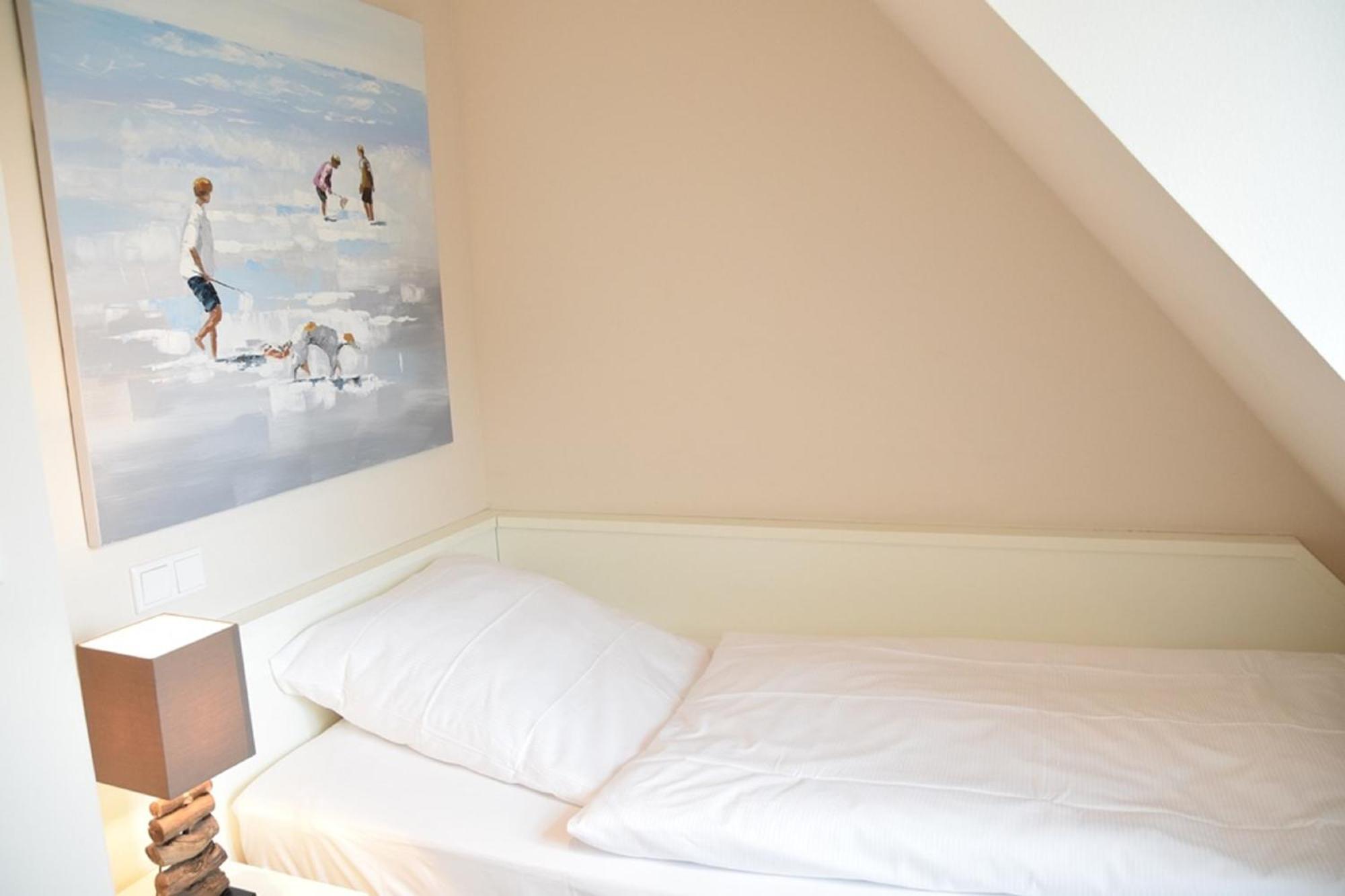 Norderstraße 55c, W11, Dg, Sundowner Apartment *